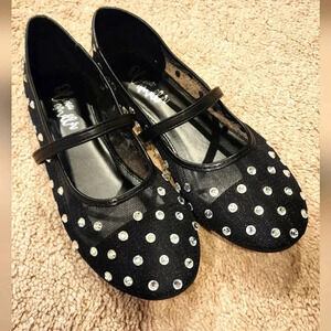NWOT Olivia Miller Mesh Bedazzled Flats Size 7